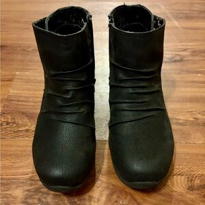 Skechers Arya - Fresh Trick Casual Comfort Ankle Boot